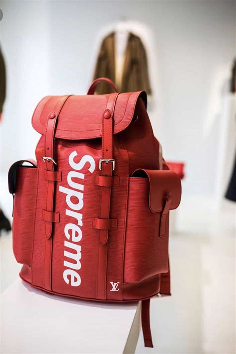 fake louis vuitton x supreme bag|louis Vuitton X supreme cartera.